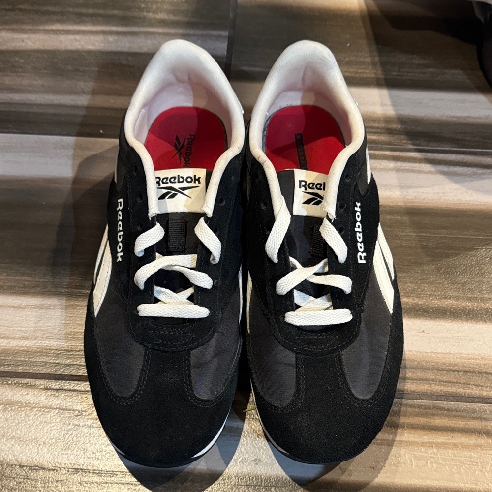 Reebok Classic Black and White Trainers